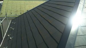 横浜市港北区にて屋根修理　棟交換、屋根塗装　完工