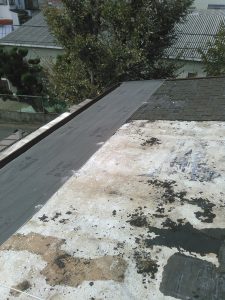屋根修理　カバー工法　施工前