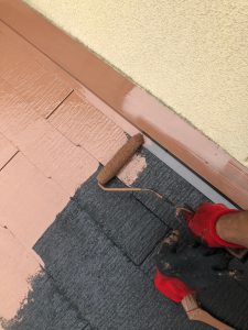 屋根塗装下塗り（二回目）