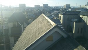 横浜市港北区にて屋根修理（棟板金の交換）施工前