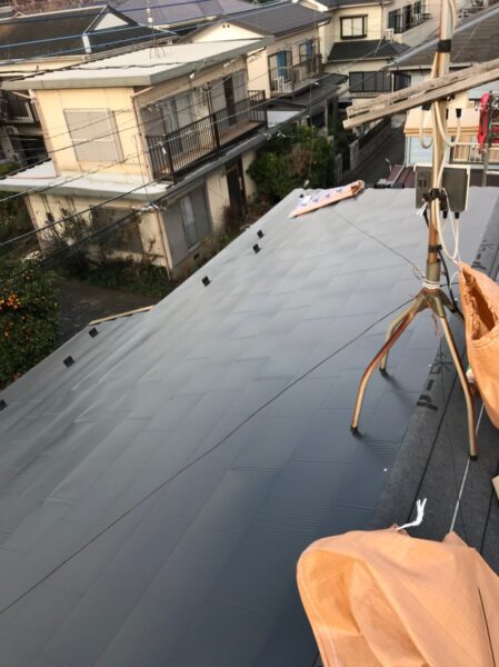 横浜市にて屋根修理　しおさいへの葺き替え工事　完工