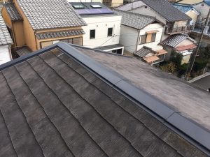 横浜市にて屋根修理　～棟交換・屋根材一部交換・各所コーキング～