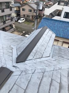 横浜市保土ケ谷区にて屋根修理＜台風被害による棟改修工事＞