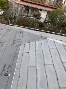 横浜市栄区　屋根修理　ルーフィング　カバー工法２