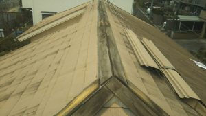 横浜市都筑区　屋根修理　棟板金などの取り外し　屋根棟交換４