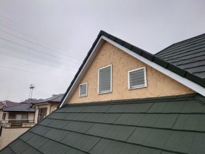 横浜市磯子区にて屋根修理〈エコグラーニに葺き替え工事〉