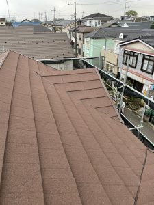 横浜市保土ケ谷区にて屋根修理（スレートからエコグラーニへのカバー工法）エコグラーニ葺き