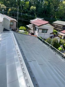 横浜市戸塚区にて屋根修理（スレートからガルマリウム鋼板にカバー工法）