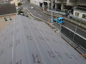 横浜市にて屋根修理（スーパーガルテクトへのカバー工法）