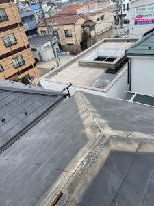 既存解体　横浜市中区にて屋根修理ディプロマットスターにカバー工法