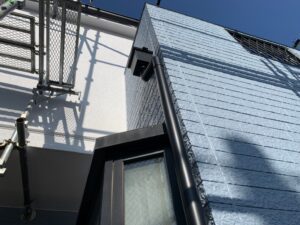 横浜市南区にて雨漏り修理に伴う外壁塗装