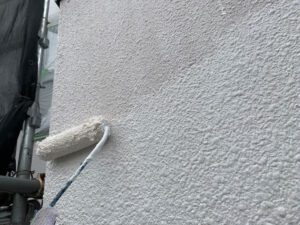横浜市港北区　外壁塗装　下塗り４