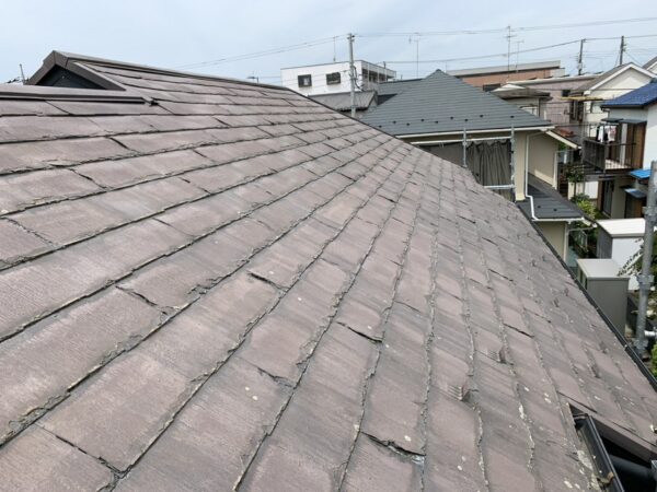 横浜市泉区にて屋根修理　スーパーガルテクトへのカバー工法　施工前