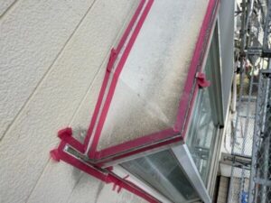 屋根塗装・外壁塗装・ベランダ防水工事 コーキング養生