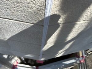 屋根塗装・外壁塗装・ベランダ防水工事 コーキング打ち込み