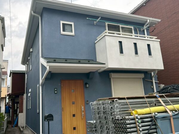 横浜市港北区にて外壁塗装・屋根塗装〈吹付仕上げで意匠性の高い外観へ〉 施工後