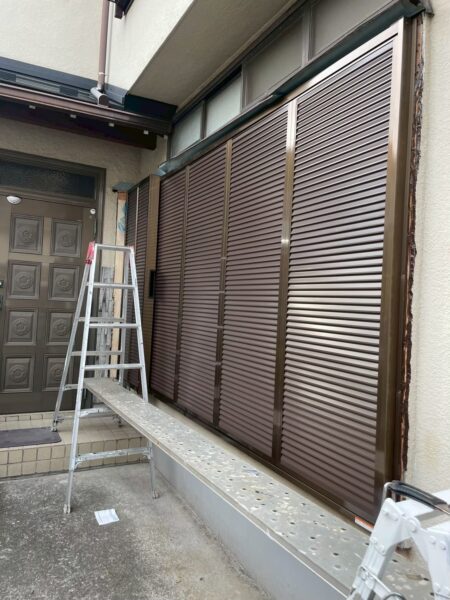 横浜市栄区にて雨漏り修理〈サッシからの雨漏り・サッシの交換工事〉 施工後